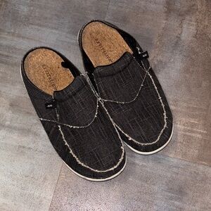 REVITALIGN Black Slip-On Athletic Shoes